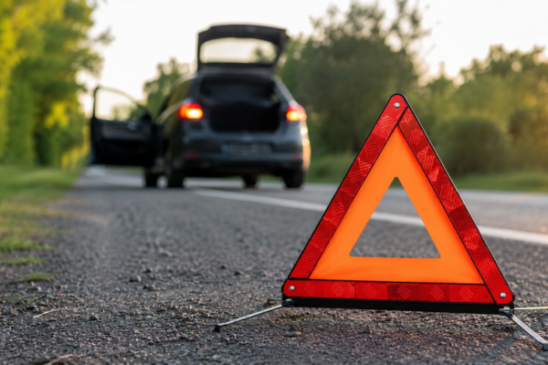 Asistencia vial en tu póliza de seguro: qué cubre y cuándo funciona